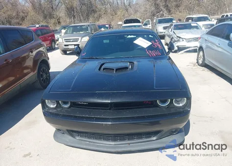 2016 Dodge Challenger 392 Hemi Scat Pack Shaker z USA, uszkodzony, nr VIN 2C3CDZFJ7GH299857